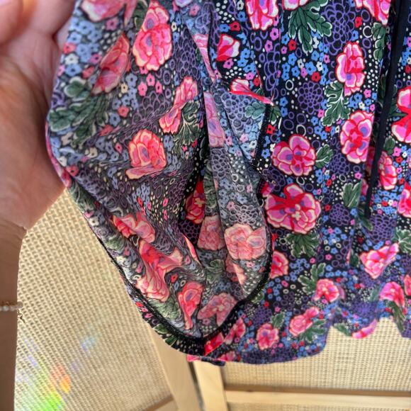 Anthropologie Ric Rac Blouse Women Small Black Pink Floral Flutter Sleeve Top - Picture 5 of 7
